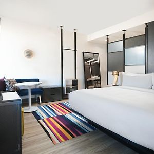 King Room Mobility or hearing accessible